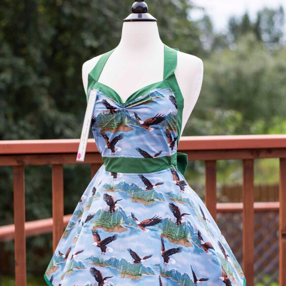 Eagles Handmade 50's Style Pin-up apron - One of a kind! - Picture 4 of 8